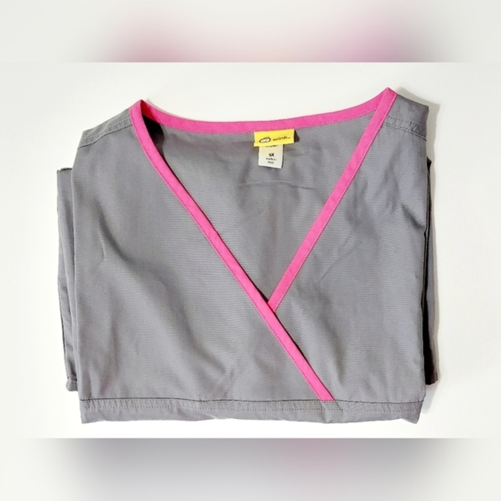 Two Tone Gray and Pink 5X Wink Scrubs‎ Top